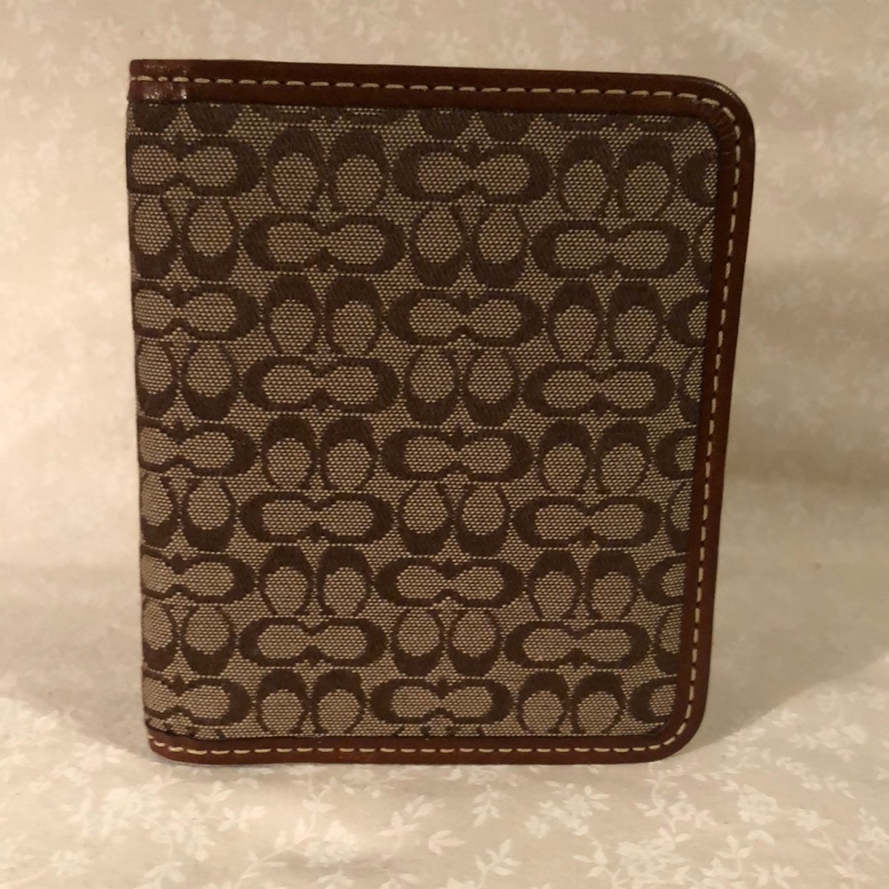 Coach ID Holder